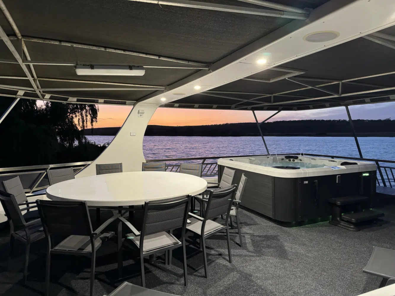 Moon-Rise-Topdeck-Sunset